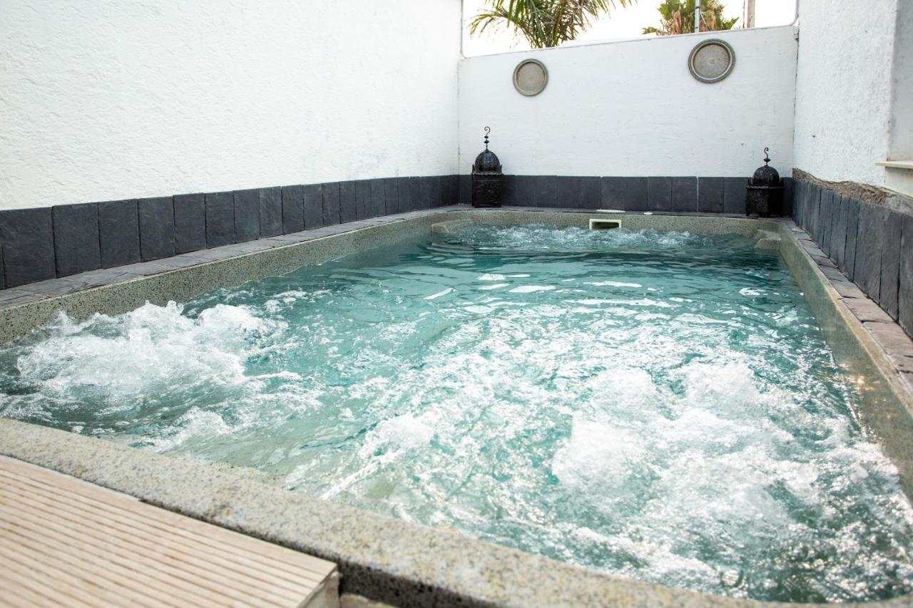 Villa Egipto Con Jacuzzi Y Piscina Climatizada Chiclana de la Frontera Ngoại thất bức ảnh